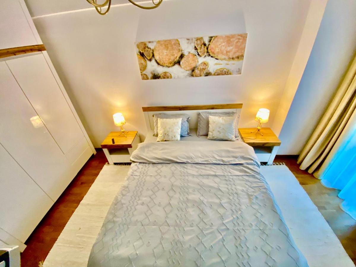 דירות יאשי Lazar Loft מראה חיצוני תמונה