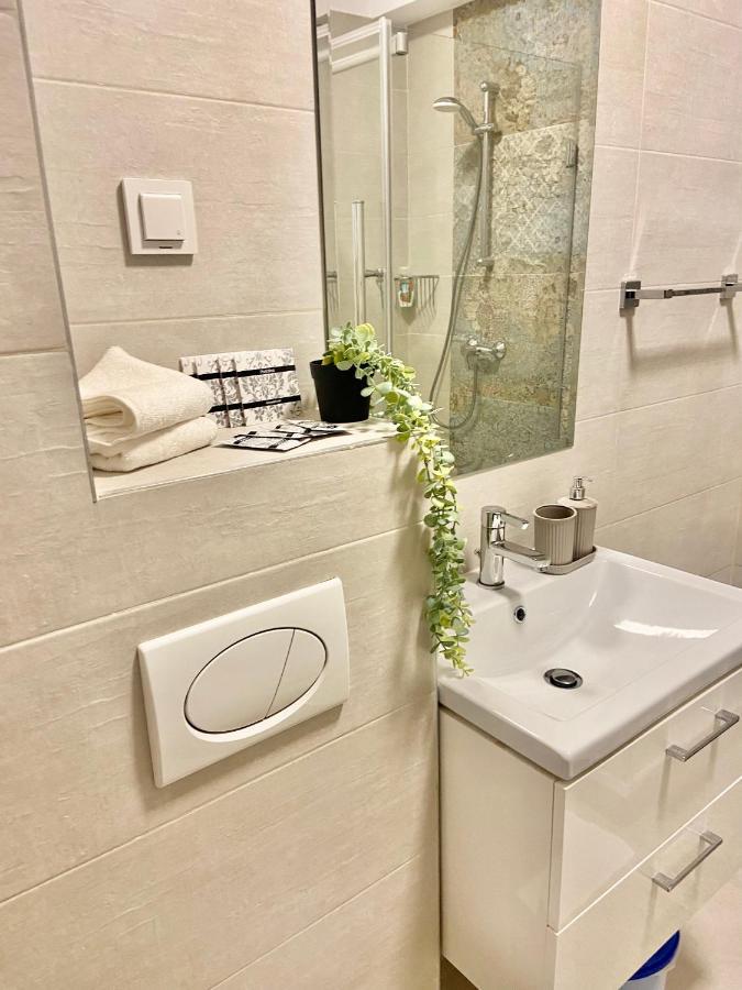 דירות יאשי Lazar Loft מראה חיצוני תמונה
